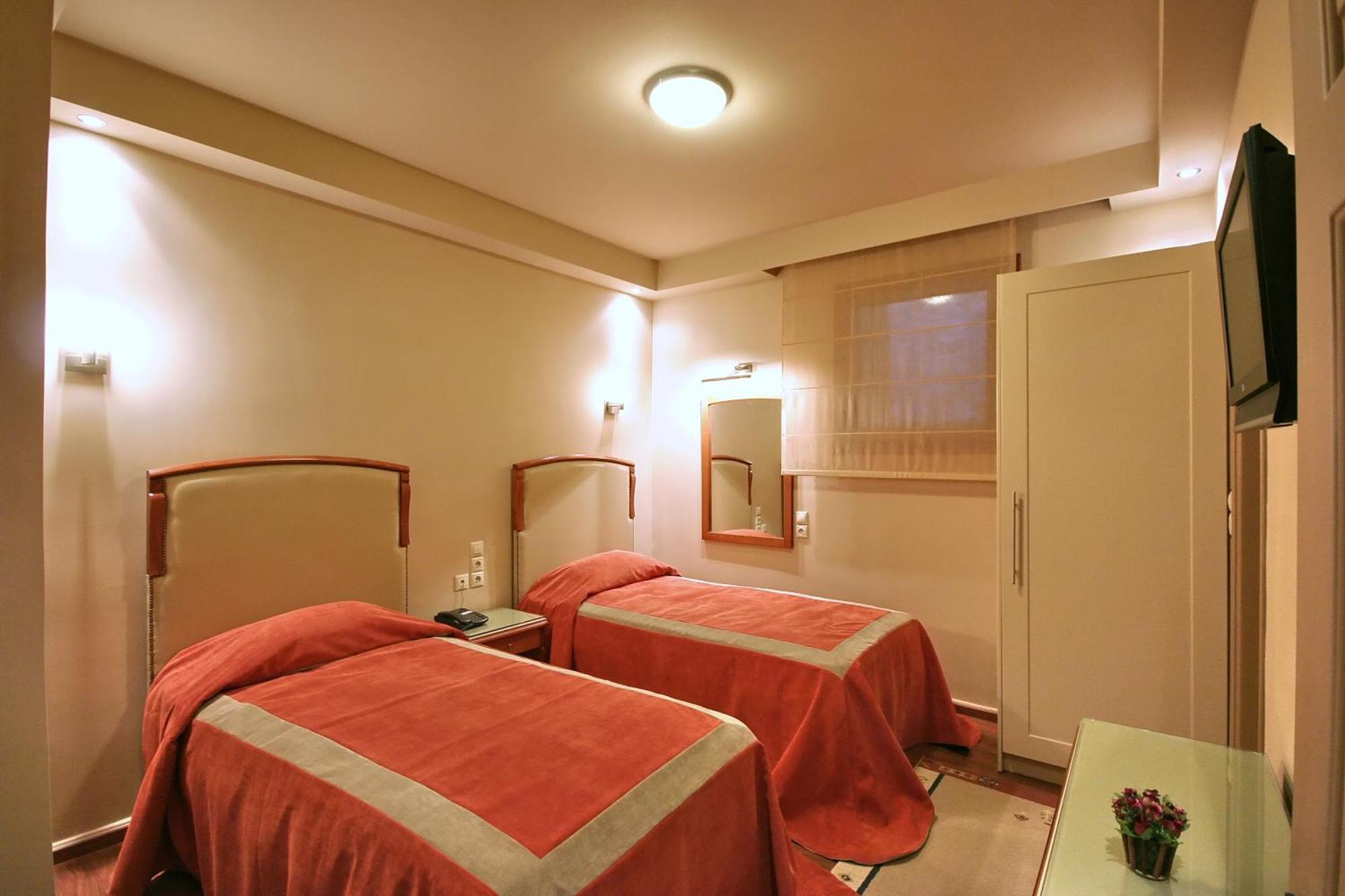 Kentrikon Hotel Langadia Room photo