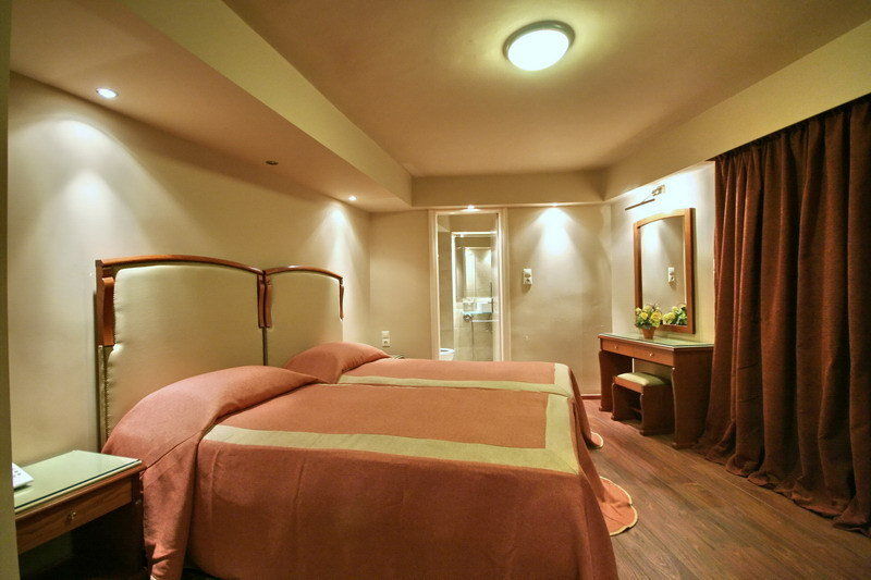 Kentrikon Hotel Langadia Exterior photo